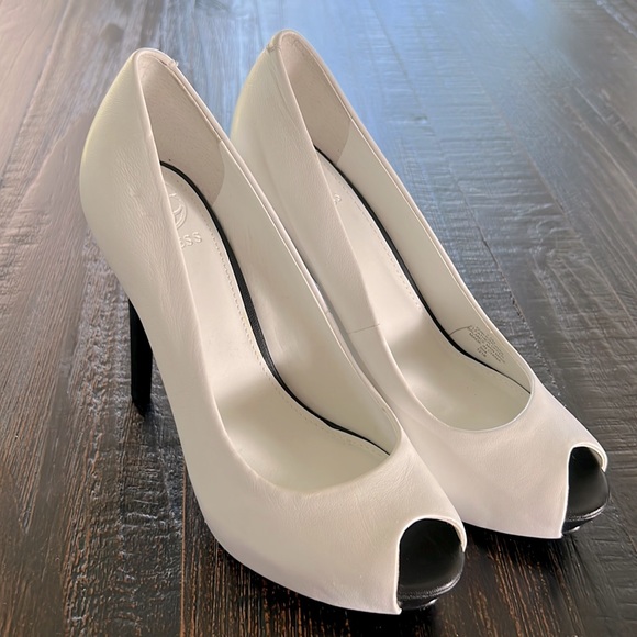 Guess Shoes - 4️⃣8️⃣Guess Women's Honora9 Peep Toe Classic Pumps Brown Size 7.5M